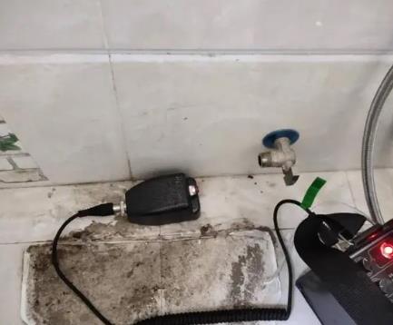 瑶海屋顶漏水维修公司分享下卫生间漏水的危害及解决方法